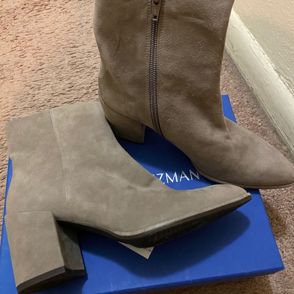 Stuart Weitzman ankle boots SZ 7 NWT